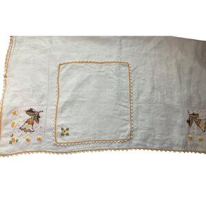 Vintage Handmade Set of 2 Doilies Embroidered flowers table Furniture decor Cott